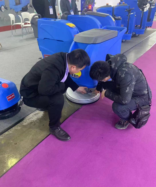 嘉定小型电动洗地机是否适合用于环卫保洁